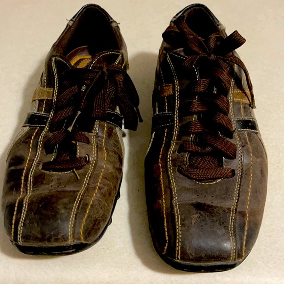 Men’s Skechers shoes.Add character, style with every step with these shoes - Picture 4 of 4